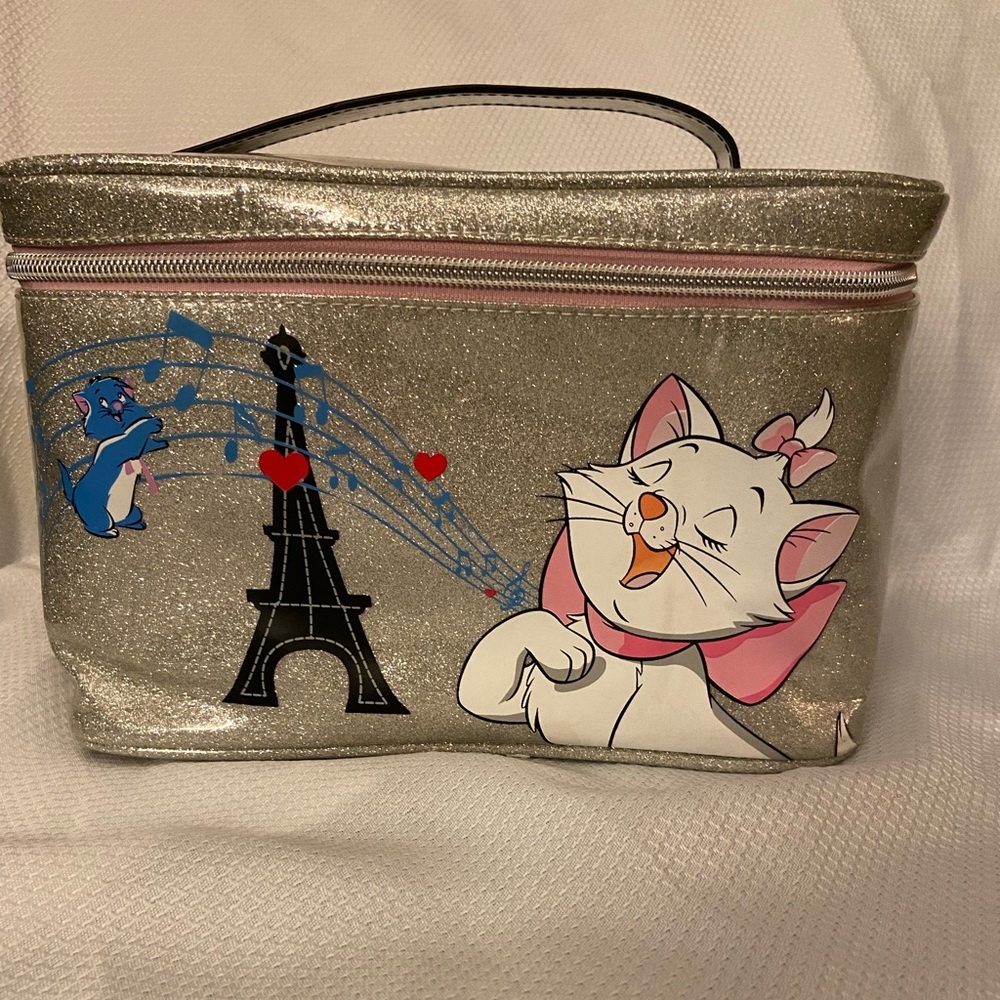 Danielle Nicole Disney The Aristocats Marie Piano Shiny Travel Cosmetic Bag
